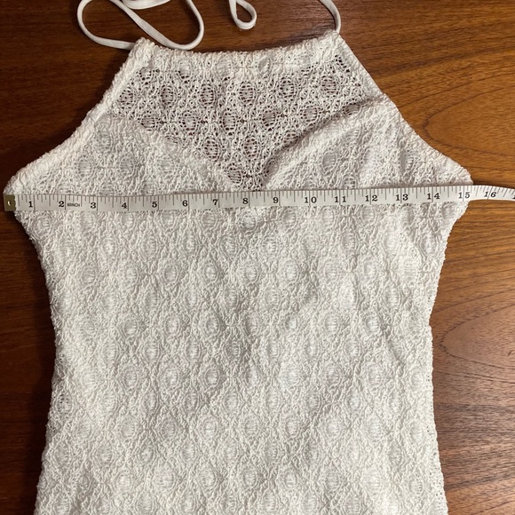 Le Chateau Crochet Halter-neck Tank Top (Stretchy Material) - Picture 8 of 11